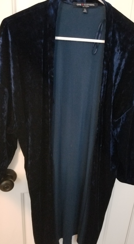 Crushed velvet kimono